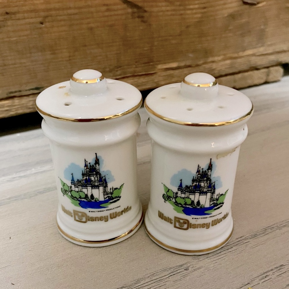 Vintage Walt Disney World Salt N Pepper Shakers.